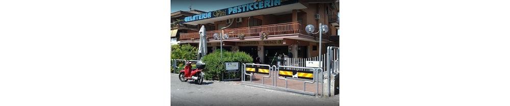 Hotel Vitti ローマ エクステリア 写真